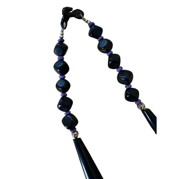Purple Wood and Horn Beaded Necklace - Picture 4 of 5